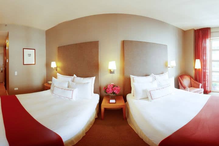 Room 8 of 44