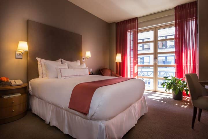 Room 10 of 44