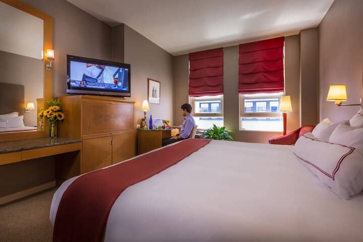 Room 22 of 44